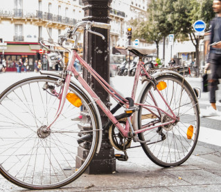 A cidade que dá cerveja e sorvete grátis a quem usa bicicleta ou transporte público